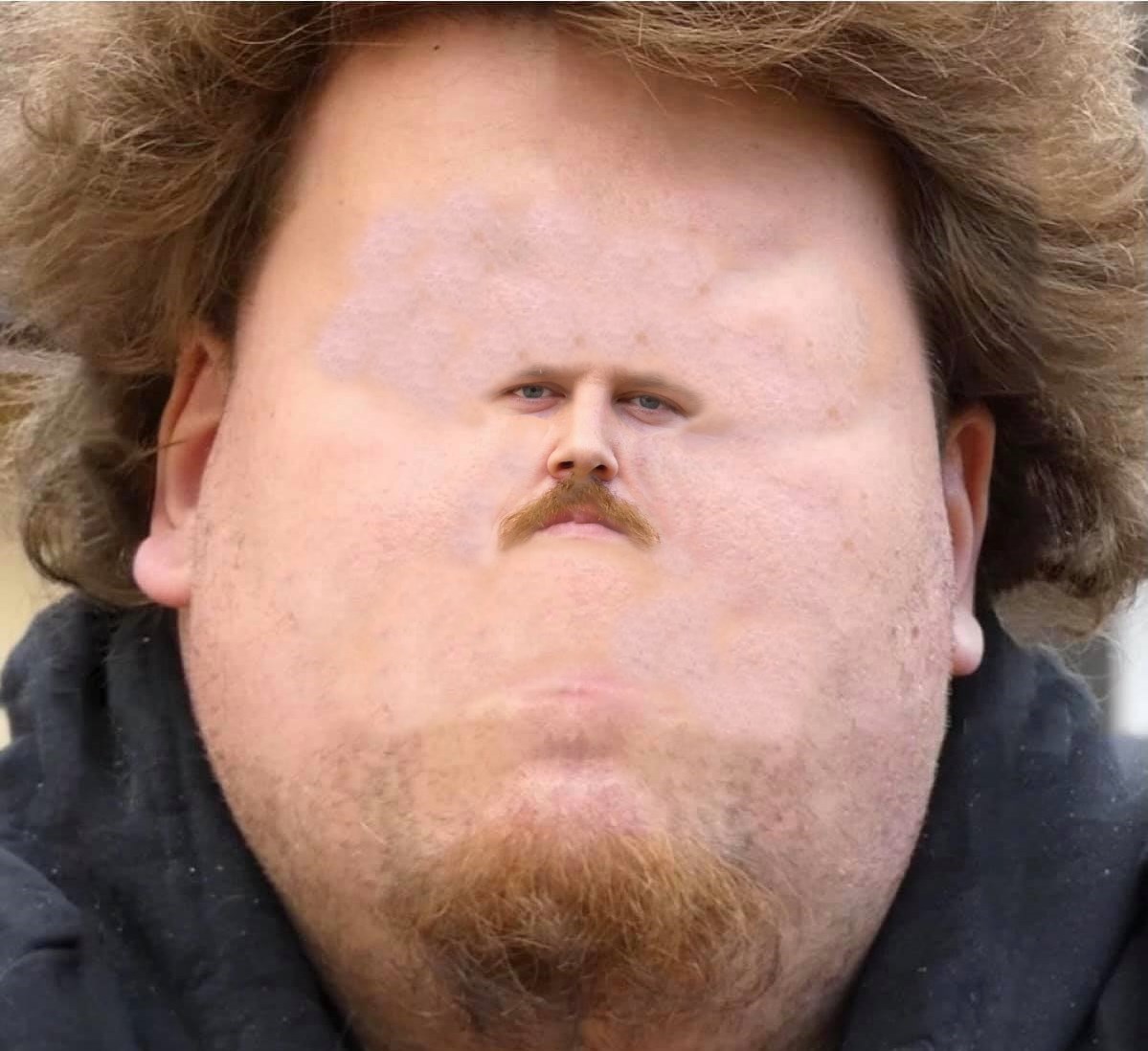 67c61ba3933a0bf9.jpg