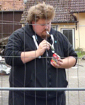 121057848d9ba01b.gif